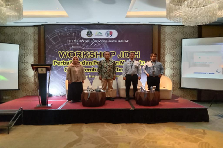 Dalam rangka Menghadiri Undangan Workshop JDIH dari Biro Hukum dan HAM Sekretariat Daerah Provinsi Jawa Barat dengan tajuk "Perbaikan dan Pengisian Metadata Serta Tata Cara Pembuatan Abstrak"