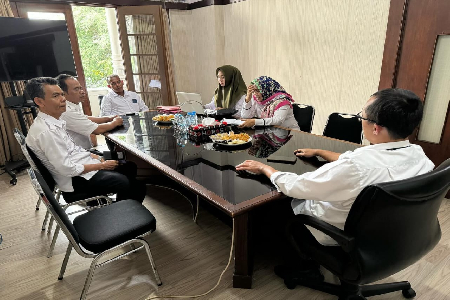Koordinasi Dan Study Banding Terkait Pengelolaan JDIH Ke Kantor Biro Hukum - Prov. Jabar