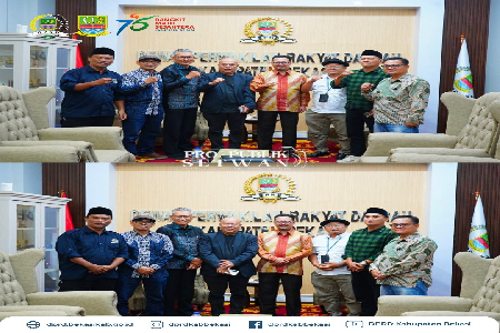 Ketua DPRD Kabupaten Bekasi Bapak H. Ade Sukron, S.H.I., M.Si @adesukron04 menerima audiensi dari Dewan Koperasi Indonesia Daerah (Dekopinda) Kabupaten Bekasi, Audiensi bertempat di Ruang Rapat Ketua DPRD, Gedung DPRD Kabupaten Bekasi, Cikarang Pusat, Pad