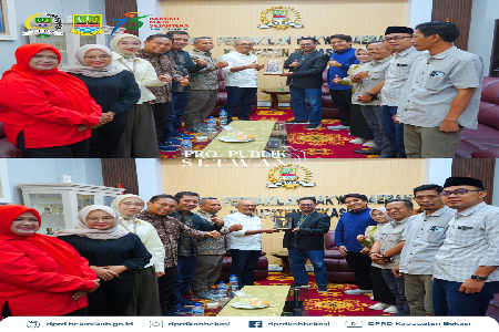 Ketua DPRD Kabupaten Bekasi, H. Ade Sukron, S.H.I, M.Si @adesukron04 menerima kunjungan kerja dari Pimpinan dan Anggota DPRD Kabupaten Blora di Ruang Rapat Pimpinan DPRD Kabupaten Bekasi, pada Selasa (21/10/2025).
