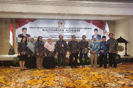 PIMPINAN DAN ANGGOTA DPRD KABUPATEN BEKASI MENGHADIRI RAPAT PIMPINAN NASIONAL ADKASI DAN WORKSHOP NASIONAL DENGAN TEMA "PERAN DPRD KABUPATEN DALAM MENSUKSESKAN PEMILU SERENTAK TAHUN 2024" DI HOTEL BOROBUDUR-JAKARTA 