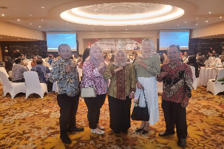 PIMPINAN DAN ANGGOTA DPRD KABUPATEN BEKASI MENGHADIRI RAPAT PIMPINAN NASIONAL ADKASI DAN WORKSHOP NASIONAL DENGAN TEMA "PERAN DPRD KABUPATEN DALAM MENSUKSESKAN PEMILU SERENTAK TAHUN 2024" DI HOTEL BOROBUDUR-JAKARTA 