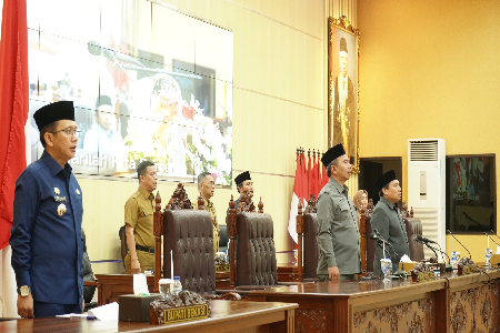 Rapat Paripurna DPRD Kabupaten Bekasi dalam rangka Penetapan Keputusan DPRD terhadap RAPERDA tentang Pertanggungjawaban Pelaksanaan APBD Tahun Anggaran 2022