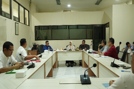 Rapat Kerja Komisi 1 DPRD Kab. Bekasi dengan Para Mitra Kerja membahas Pra KUA PPAS TA 2024