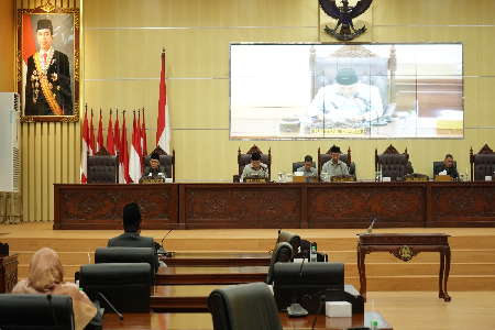 Rapat Paripurna DPRD Kabupaten Bekasi dalam rangka Penandatanganan Nota Kesepakatan KUA-PPAS APBD Tahun Anggaran 2024 di Kantor DPRD Kabupaten Bekasi pada tanggal 18 Agustus 2023.