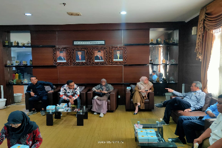 KUNJUNGAN KERJA STUDI BANDING PANSUS 24 DPRD KABUPATEN BEKASI KE DPRD KOTA BANDUNG TERKAIT MEMBAHAS RAPERDA PAJAK DAERAH DAN RETRIBUSI DAERAH 