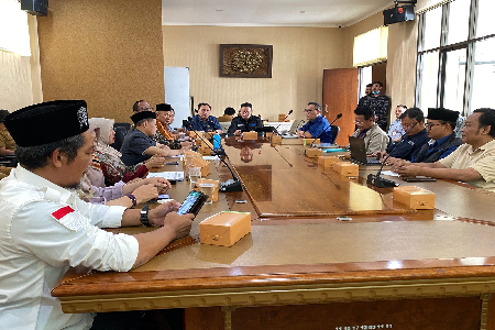 KUNJUNGAN KERJA KONSULTASI PANSUS 23 DPRD KABUPATEN BEKASI DALAM RANGKA MEMBAHAS RAPERDA TENTANG PERLINDUNGAN DAN PEMBERDAYAAN KOPERASI DAN USAHA MIKRO KE DINAS KOPERASI DAN UKM PROVINSI JAWA BARAT