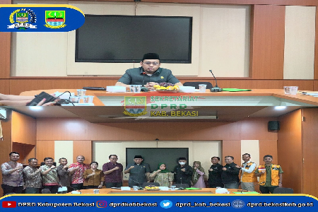 Penerimaan Audiensi Komisi IV DPRD Kab. Bekasi oleh Bapak Rusdi Haryadi, S.Pd.I turut hadir Mitra Kerja terkait yaitu Dinas Ketenagakerjaan Kab. Bekasi dan Dinas Pemberdayaan Perempuan dan Perlindungan Anak Kab. Bekasi membahas Perlindungan Pekerja Migran