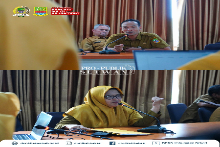 Plt. Sekretaris DPRD Kabupaten Bekasi, Drs. Dwy Sigit Andrian, M.M., memimpin jalannya Rapat Evaluasi Kinerja Pegawai di lingkungan Sekretariat DPRD Kabupaten Bekasi, sekaligus dirangkaikan dengan sosialisasi penggunaan tanda tangan elektronik melalui Apl